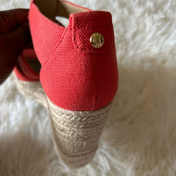 Michael Kors Coral Cutout Canvas Espadrille Wedge Sandals with Gold Zip - Picture 7 of 16